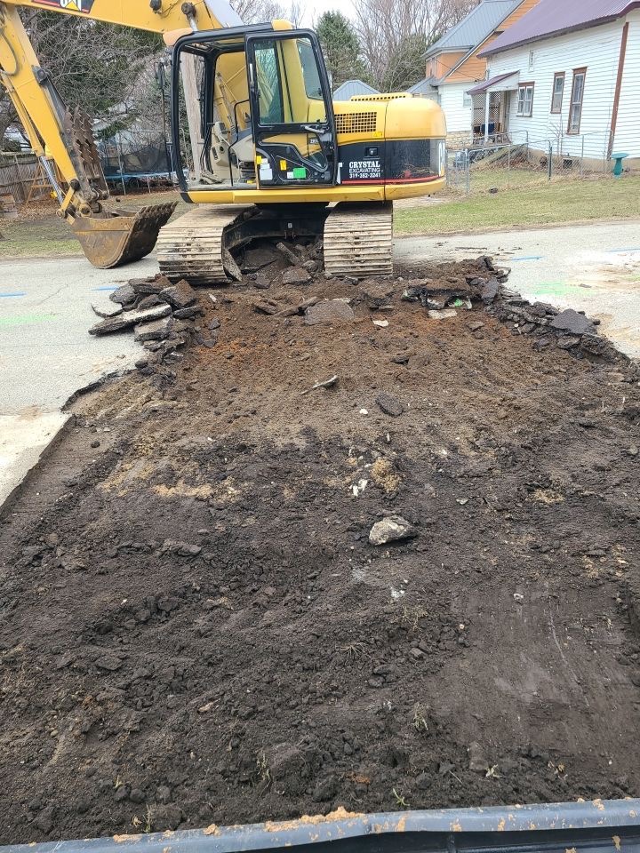 excavating-machine-digging-soil